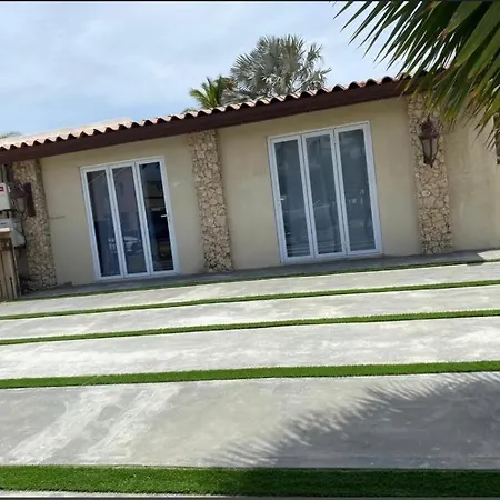 White Sands Apartments, 3 Minutes Walking To The Beach